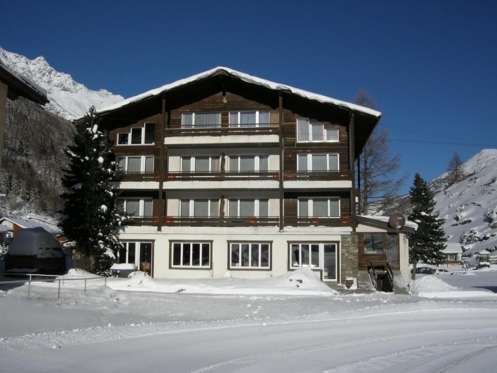 Apartments Atlas Saas-Grund Exteriör bild